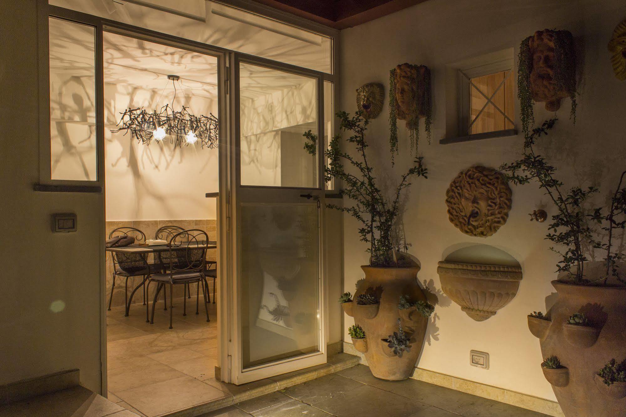 Casa Latina Bed & Breakfast Наполи Екстериор снимка